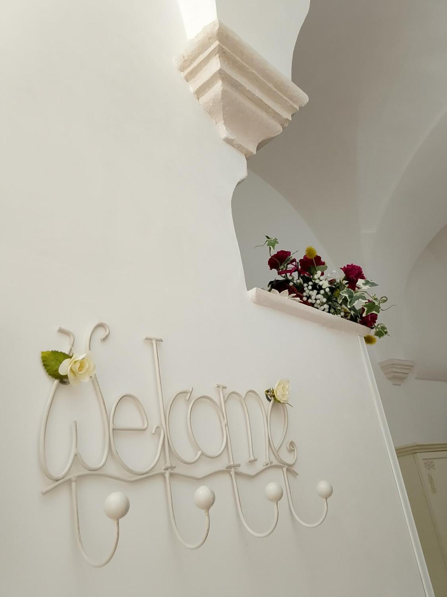 B&B A Due Passi มาร์ตินาฟรังกา ภายนอก รูปภาพ